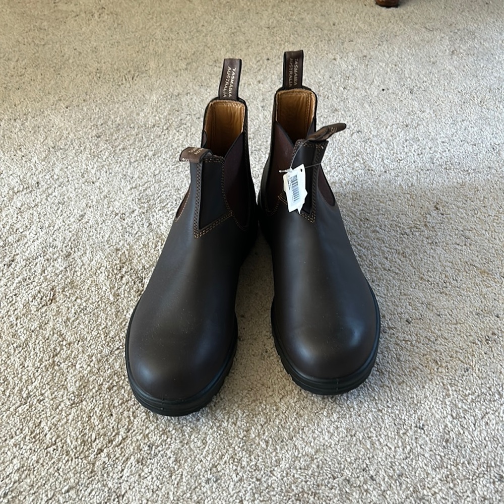 Blundstone Size 12 US. Brand New with tag! Never been worn!